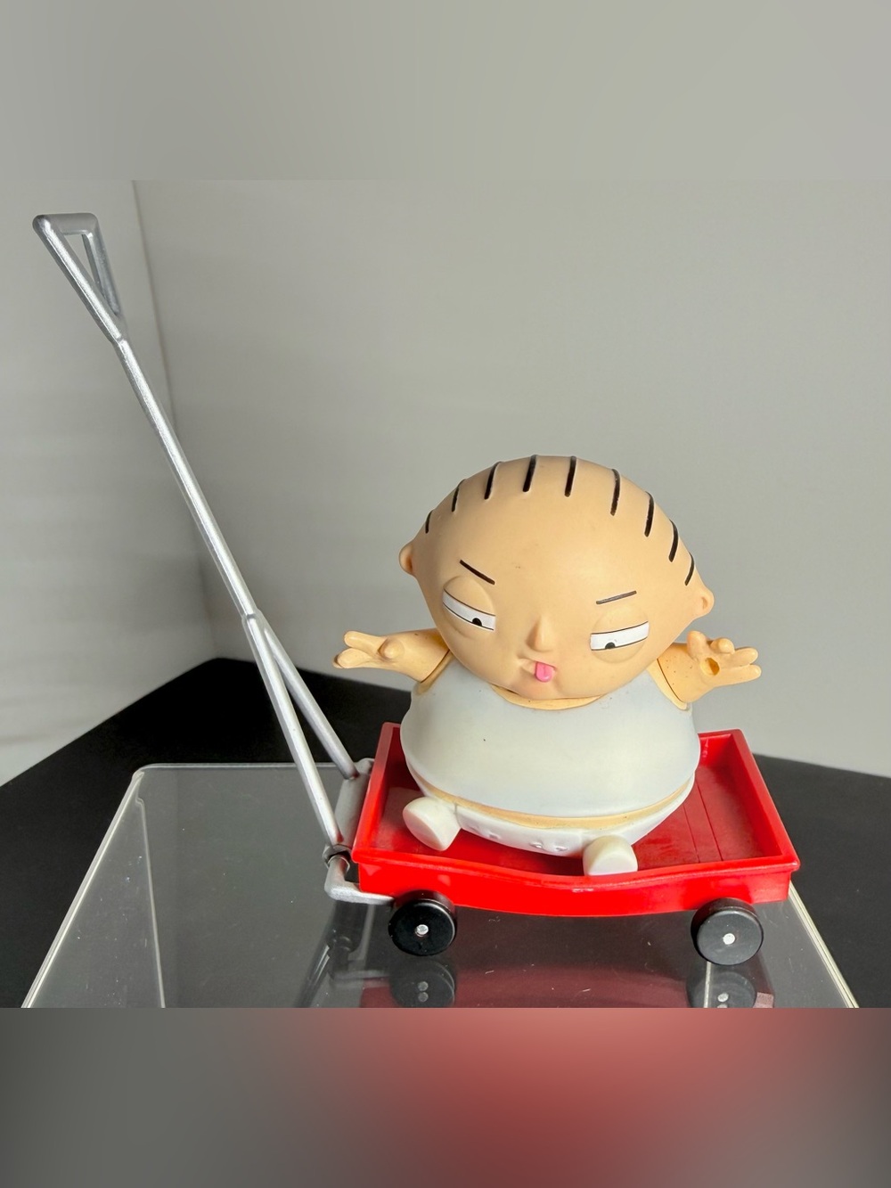 Vintage 2005 Mezco Toyz Family Guy Series 4 "XXXL Stewie" Action Figure
